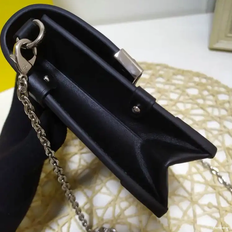 Fashionrep 20B570015 LV Bags 0810